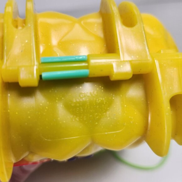 Polly Pocket Tropicool Pineapple Wearable Purse Compact Toy Playset 2019 Mattel - Picture 15 of 15